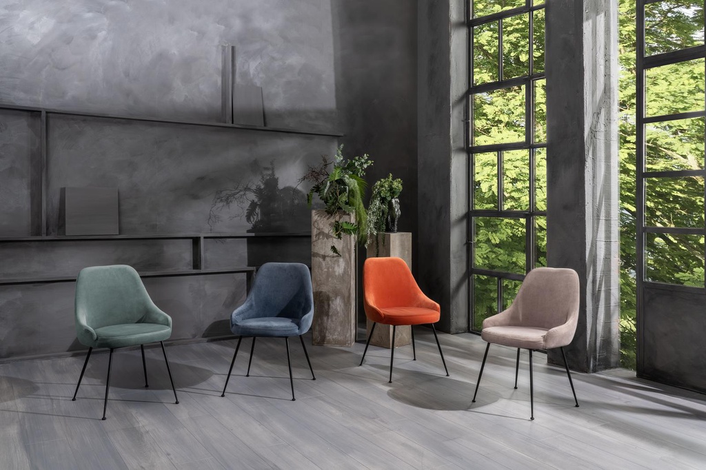 Sedia in microfibra 48.5cm x 49.5cm H. 80cm