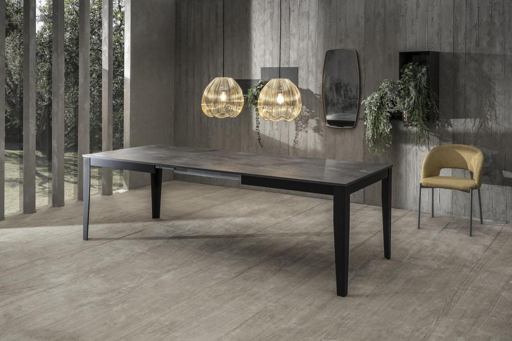 Tavolo allungabile cemento grigio- metallo nero 80 cm x 130- 290 cm H. 76 cm
