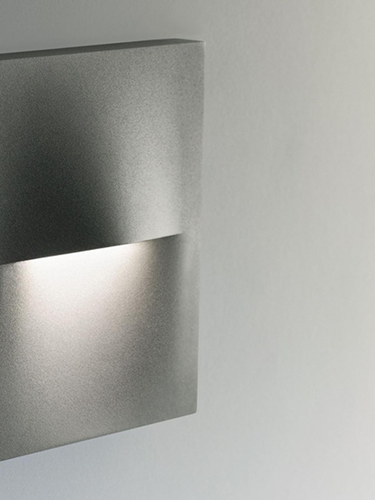 Applique Segnapasso Tondo in Alluminio Pressofuso 3W 360 Lumen 4000°K grafite