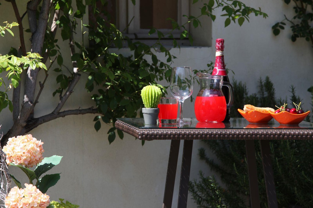 Tavolo bar polyrattan adila quadrato noce 70x70x107h cm
