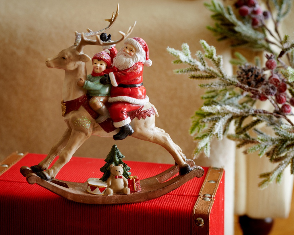 Babbo Natale con renna a dondolo 9x20.5x22.5 cm