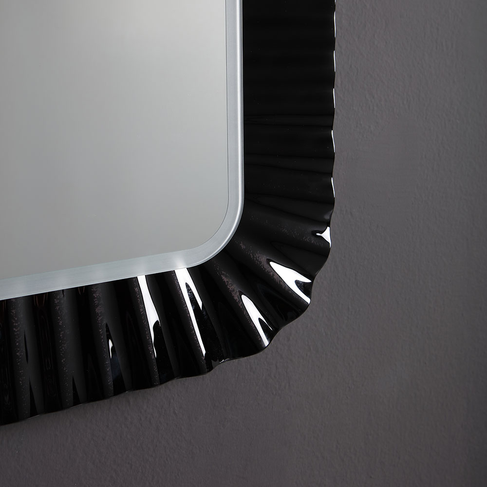 Specchio con cornice in vetro fuso 94x68