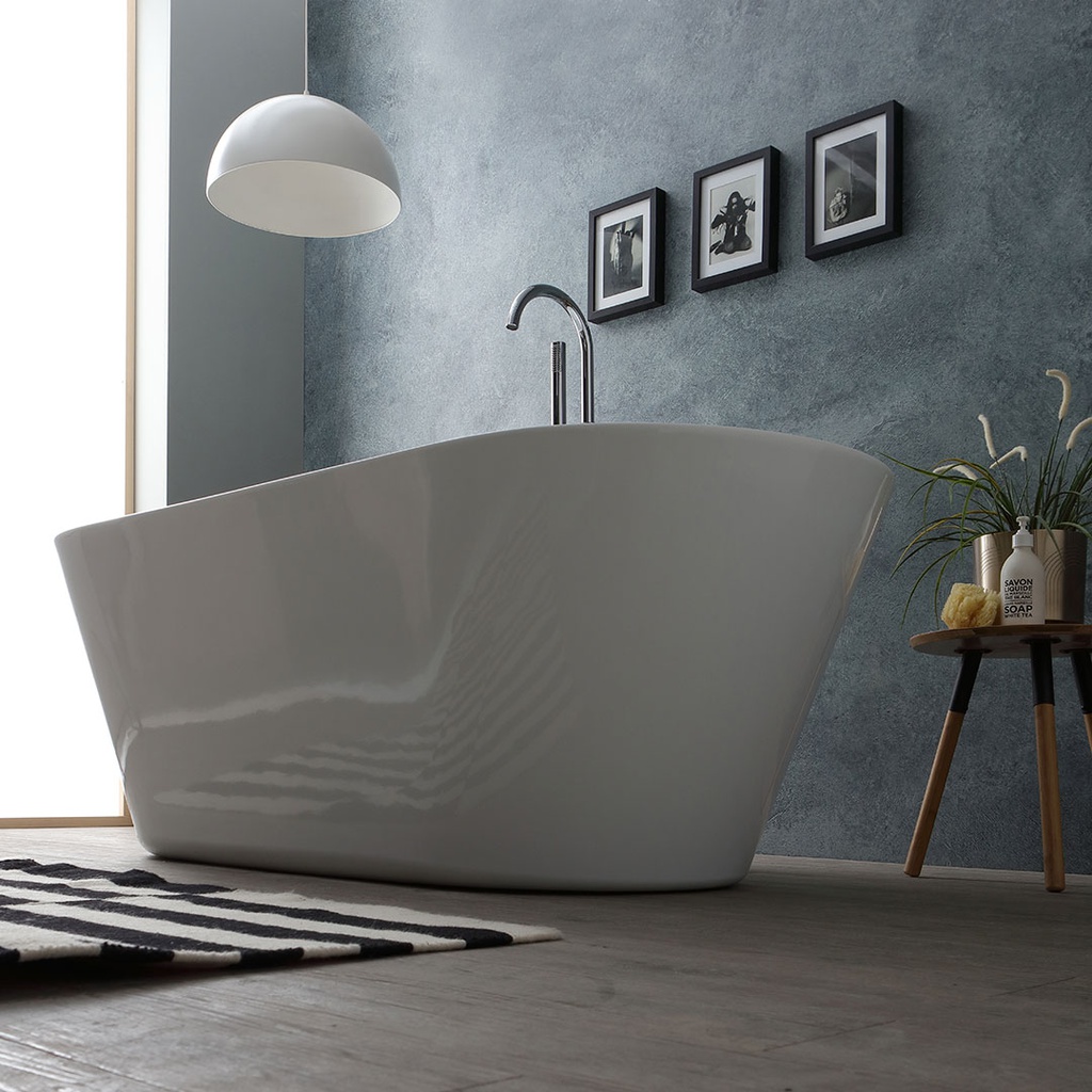 Vasca freestanding in acrilico bianco