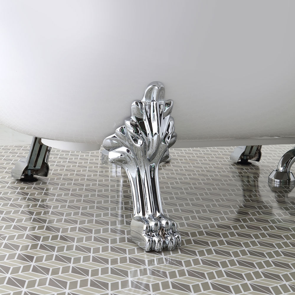 Vasca freestanding stile classico con piedini argento