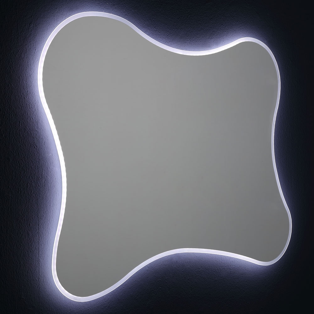 Specchio sagomato 120x90 con cornice led