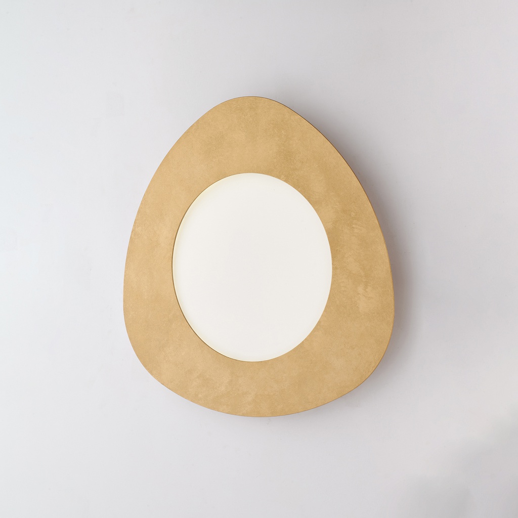 Plafoniera triangolare in metallo 40x5 cm
